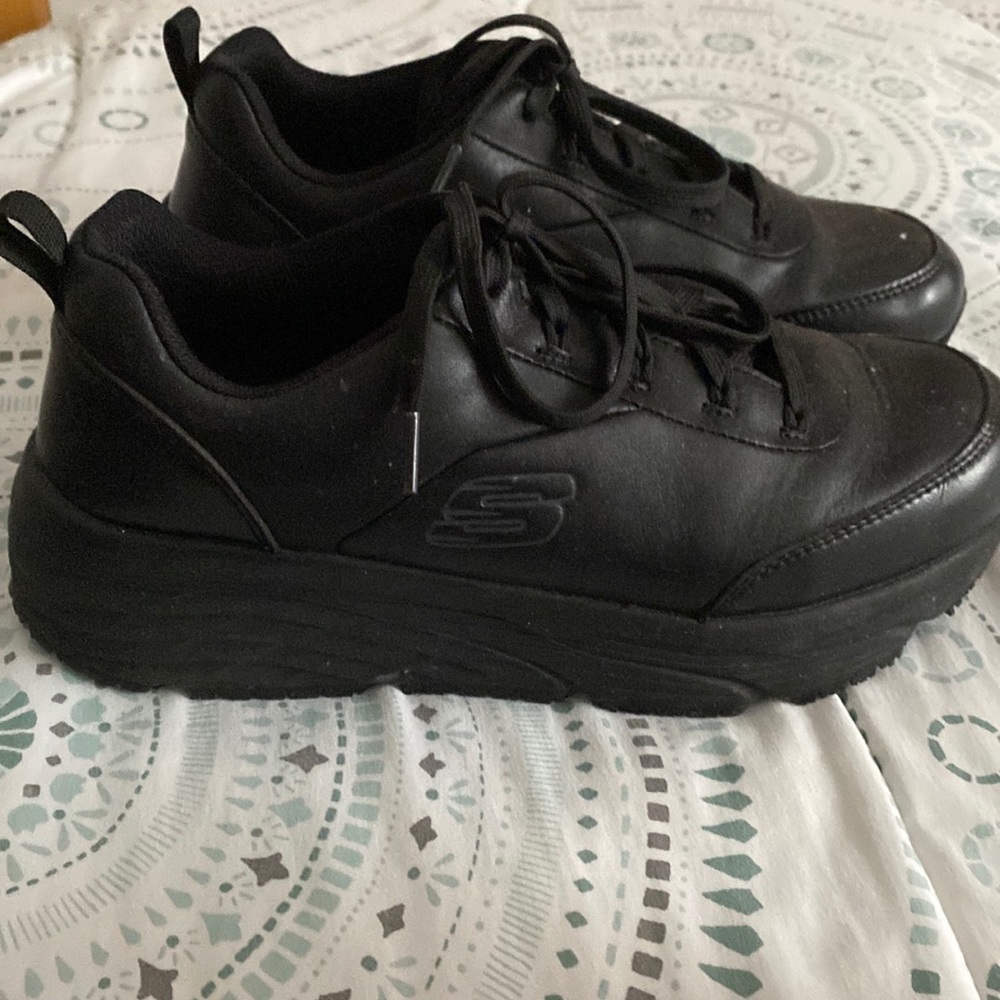 Work shoes